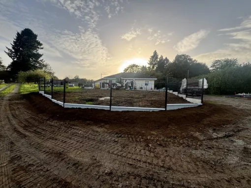 Chenil terminé!, Châtellerault, Arborea