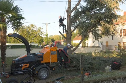 Notre nouveau broyeur, Châtellerault, Arborea