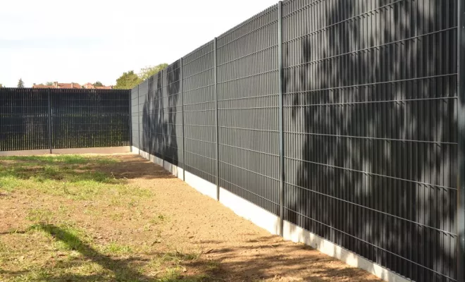 Clôture avec occultant en "V" à Panazol 87350, Châtellerault, Arborea