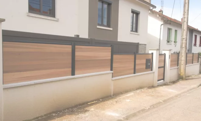 Pose de clôture composite, Châtellerault, Arborea