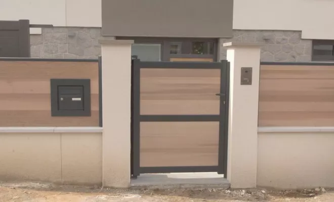 Pose de clôture composite, Châtellerault, Arborea